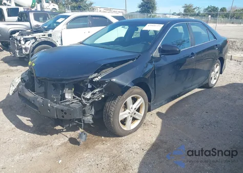 2014 Toyota Camry Se z USA, uszkodzony, nr VIN 4T1BF1FK0EU423162